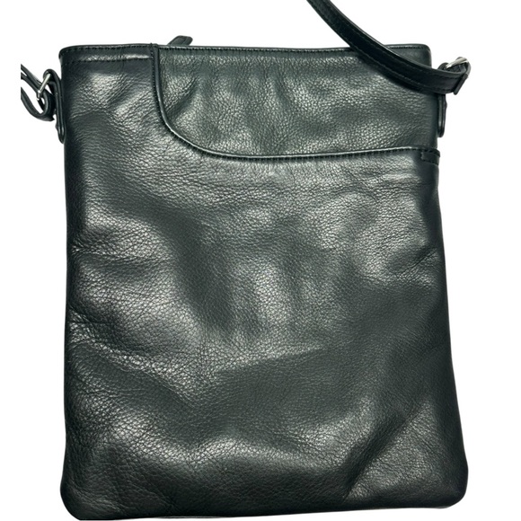 Margot Black Leather Crossbody Purse Bag 10" x 8" Adjustable Strap NWOT Zipper - Picture 11 of 13
